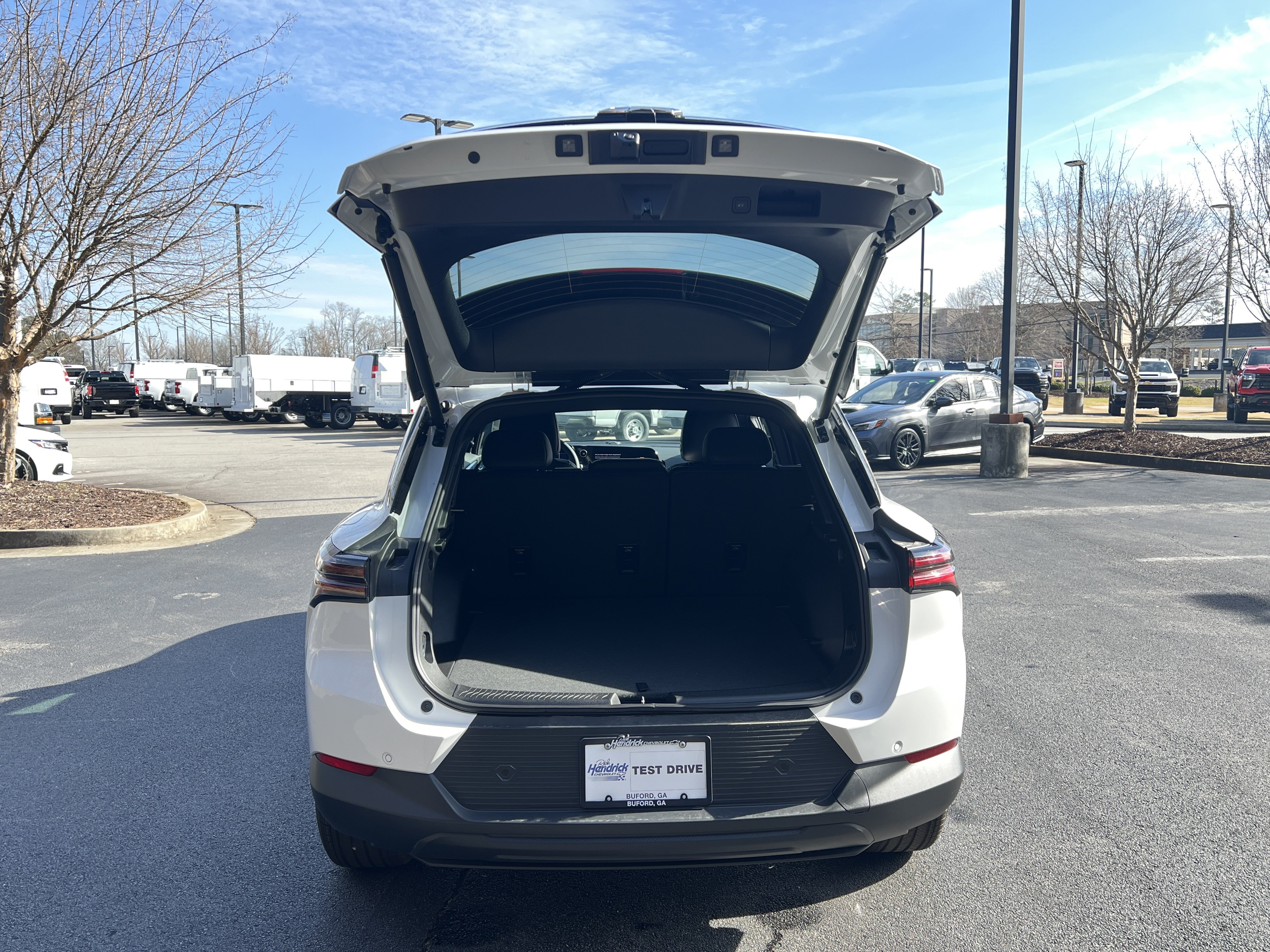 New 2026 Chevrolet Equinox EV LT AWD/4WD image 11