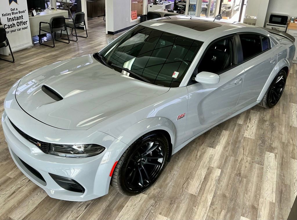Used 2022 Dodge Charger Scat Pack RWD image 3