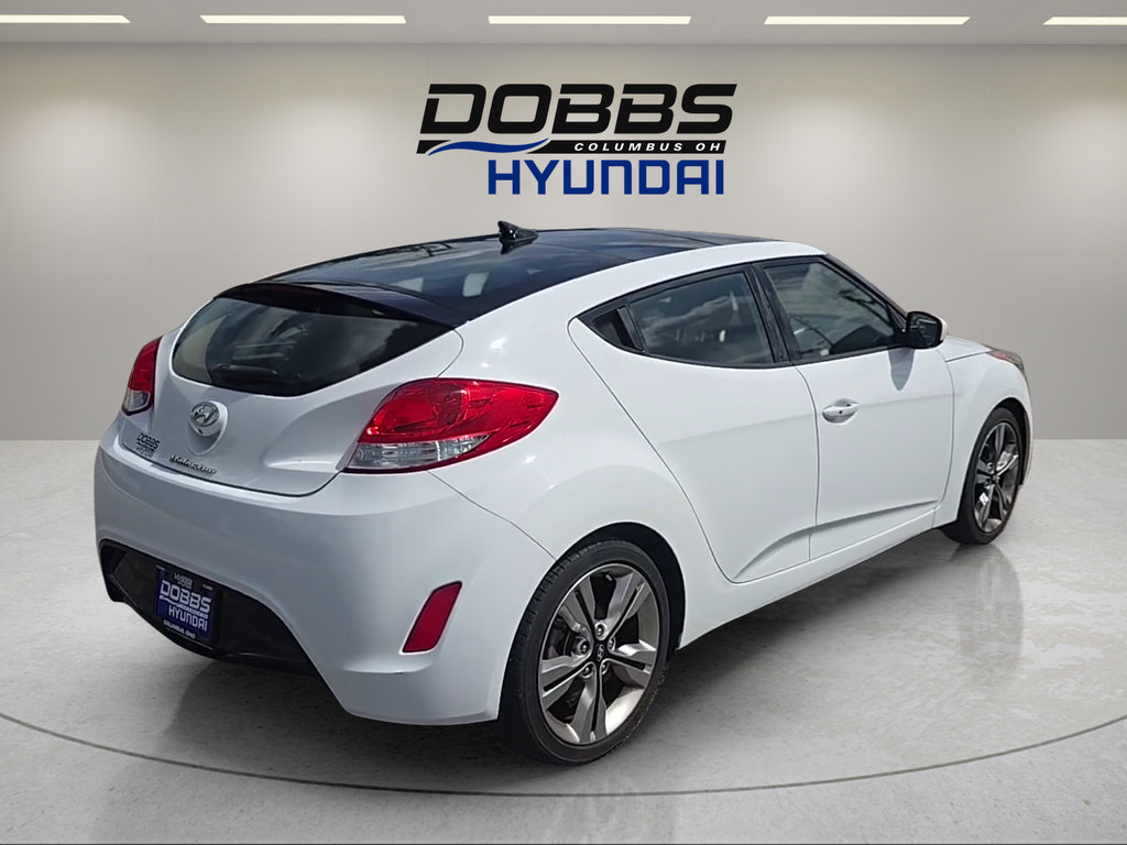 Used 2017 Hyundai Veloster Value Edition FWD image 5