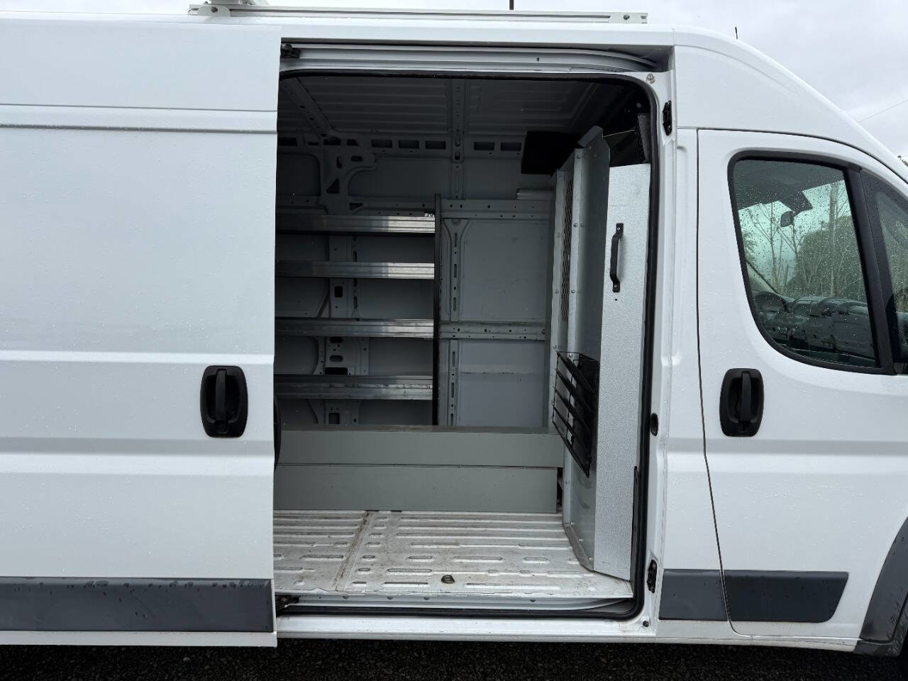 Used 2018 RAM ProMaster 2500 FWD image 24