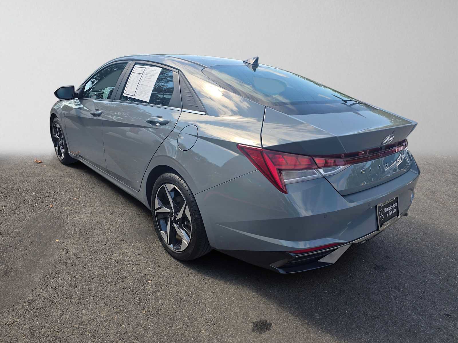 Used 2021 Hyundai Elantra Limited FWD image 5