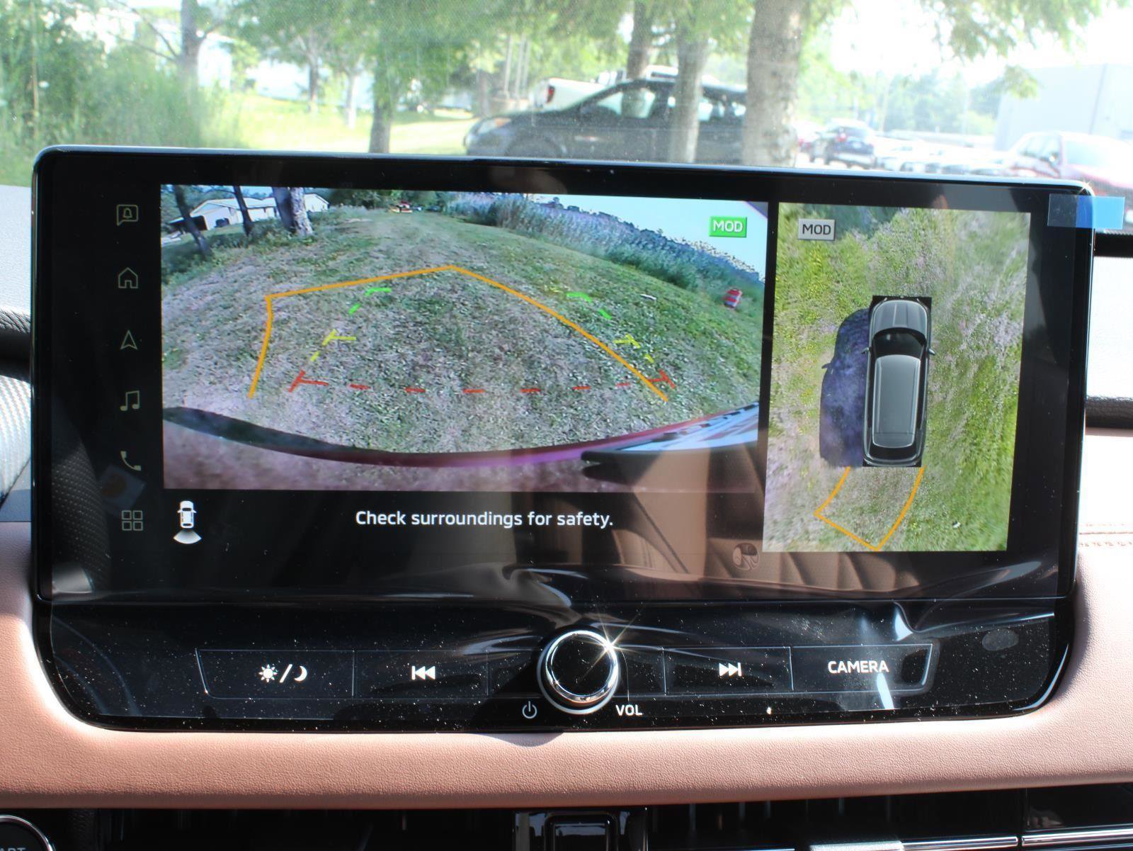 New 2025 Mitsubishi Outlander SEL image 28