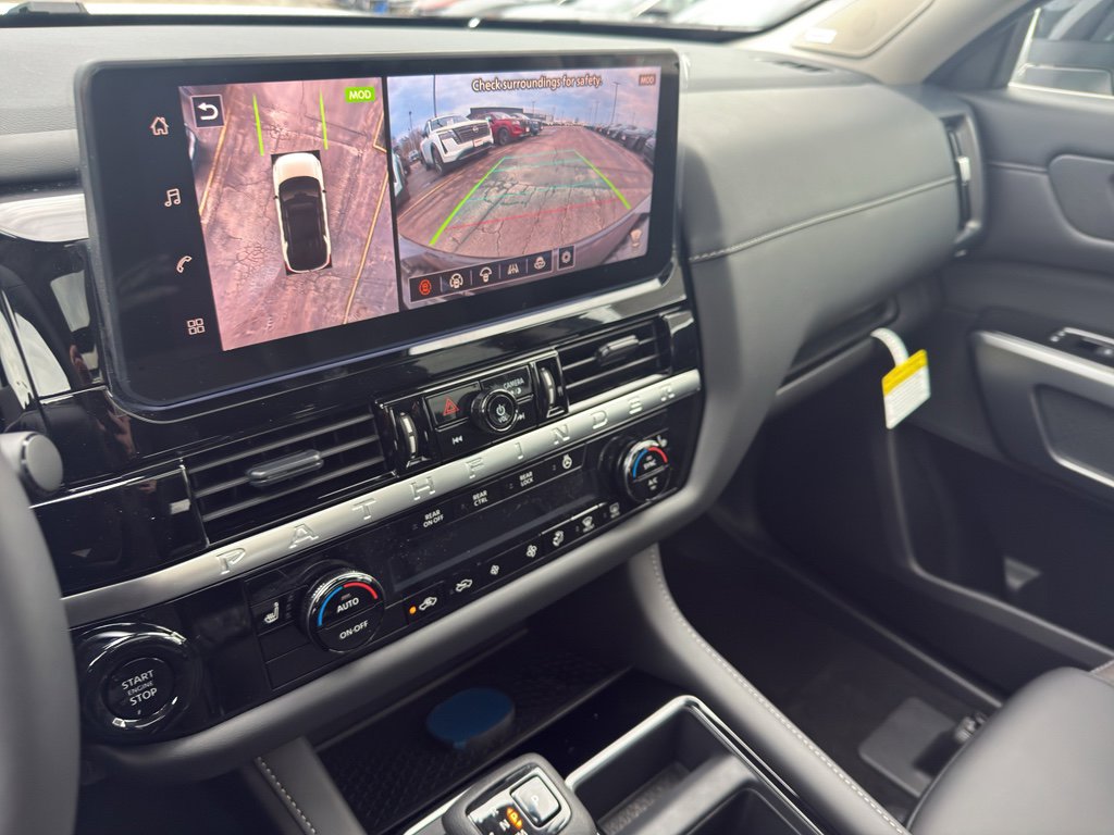 New 2026 Nissan Pathfinder SL image 21