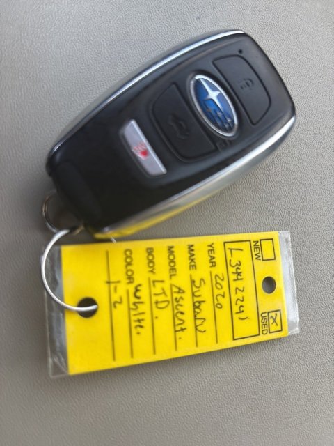 Used 2020 Subaru Ascent Limited w/ Technology Package image 19