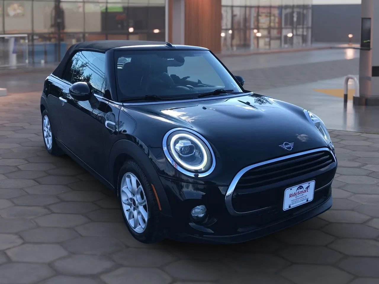Used 2019 MINI Cooper Convertible image 5