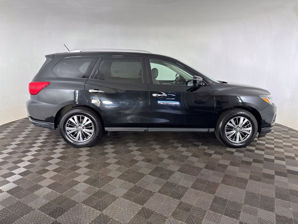 Used 2018 Nissan Pathfinder SL FWD image 6