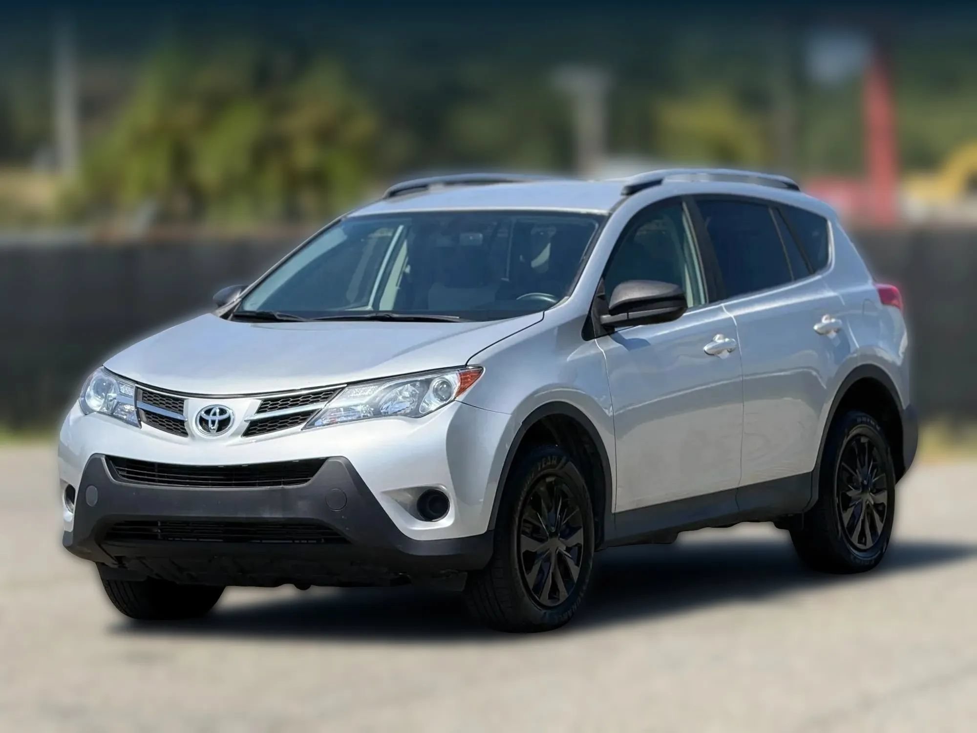 Used 2013 Toyota RAV4 LE FWD image 6