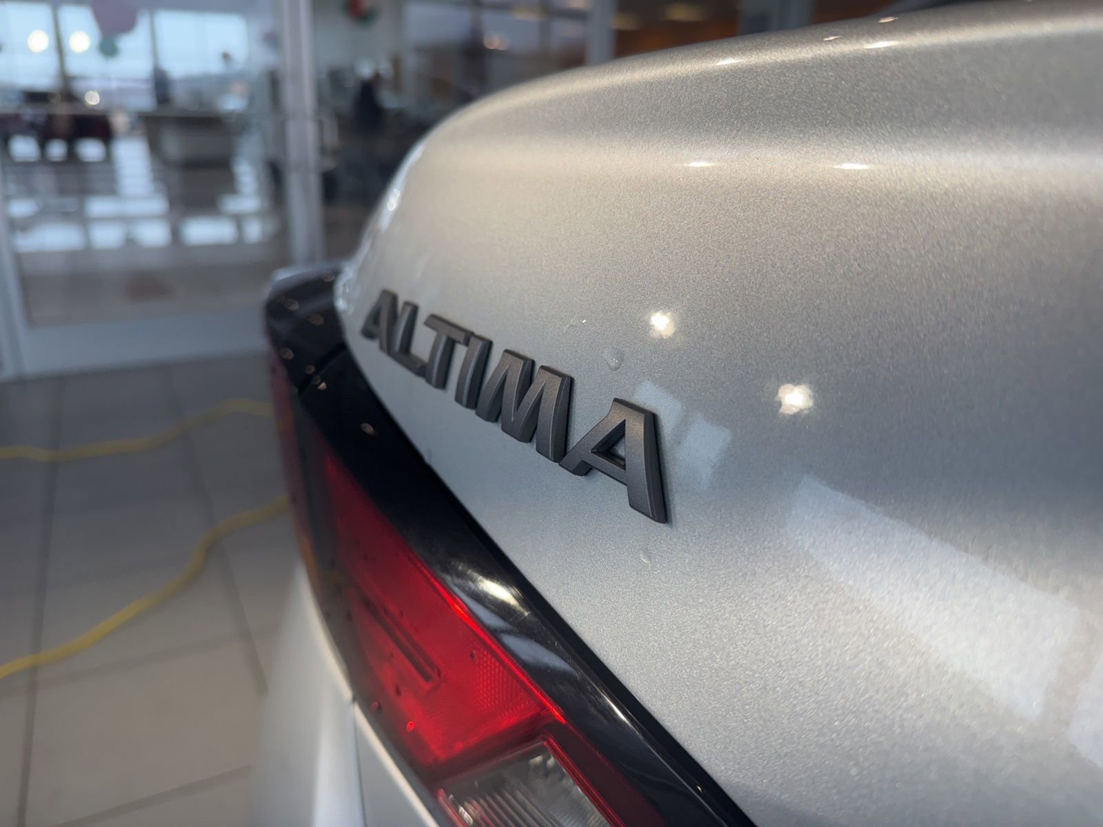 Used 2023 Nissan Altima 2.5 SV image 10