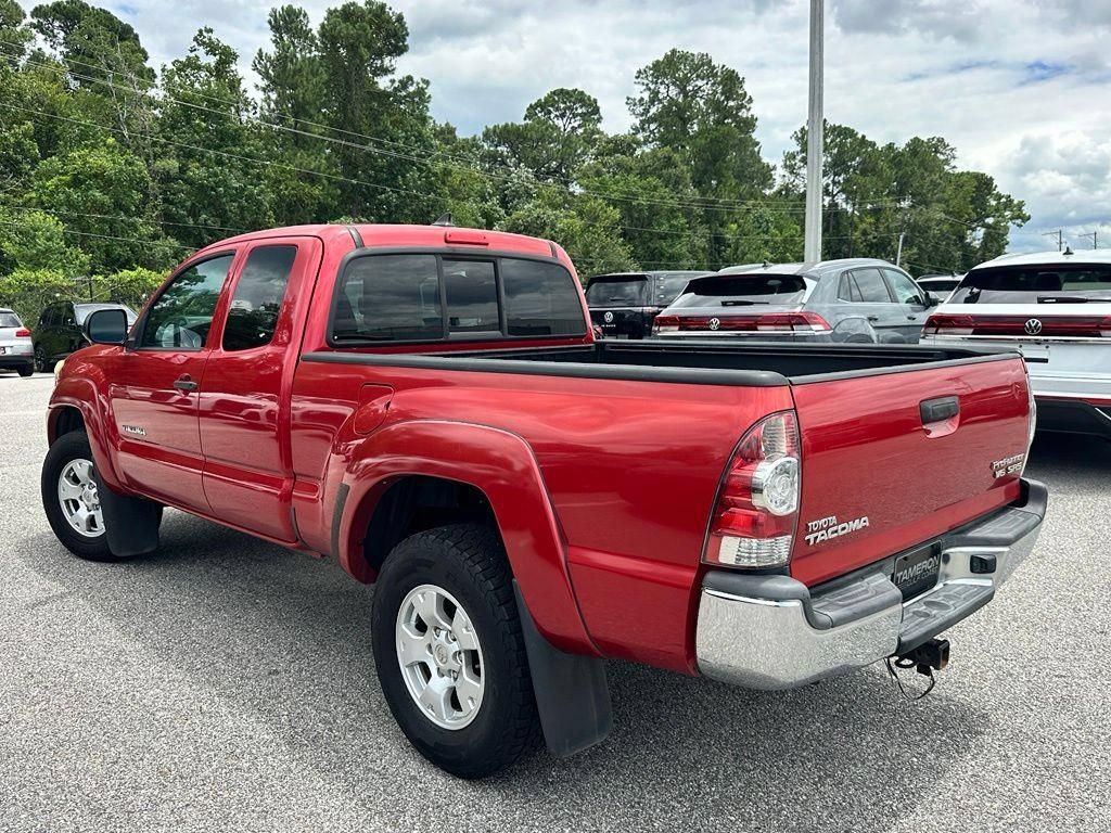 Used 2014 Toyota Tacoma PreRunner w/ SR5 Package RWD image 4