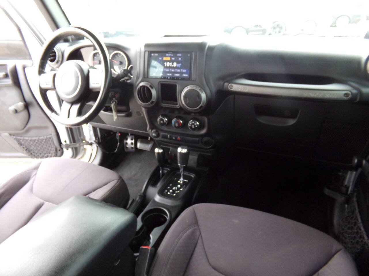 Used 2013 Jeep Wrangler Unlimited Sport w/ Connectivity Group image 26
