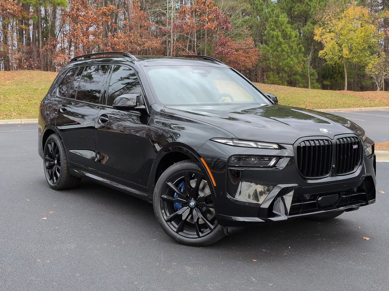 New 2026 BMW X7 M60i image 2