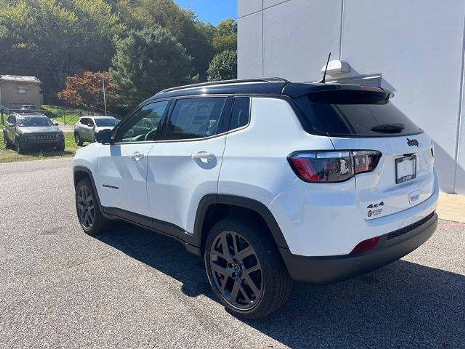 New 2026 Jeep Compass Limited image 8