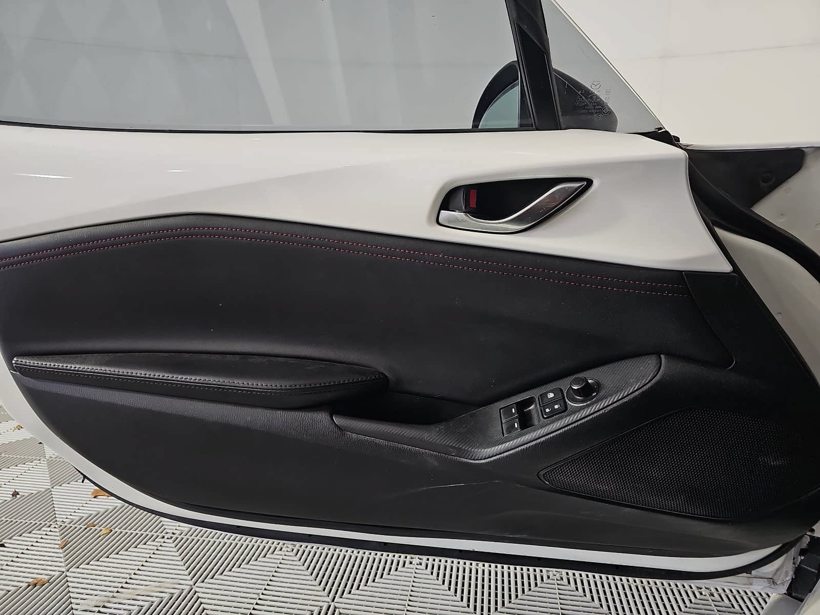 Used 2018 MAZDA MX-5 Miata Grand Touring RWD image 20
