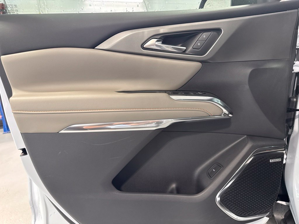 New 2026 Chevrolet Traverse LT w/ Enhanced Driving Package FWD image 25