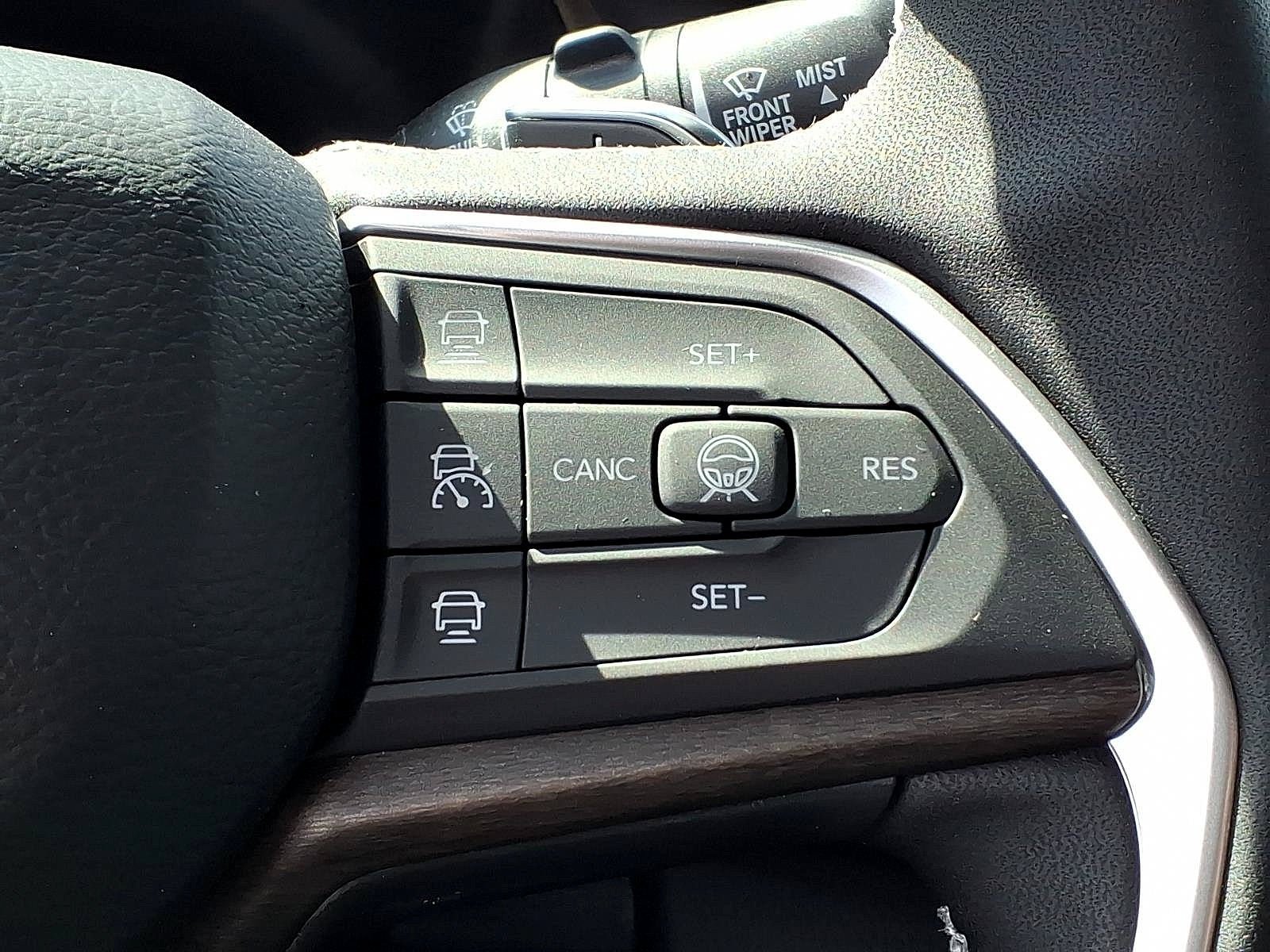 New 2026 Jeep Grand Cherokee Limited AWD/4WD image 16