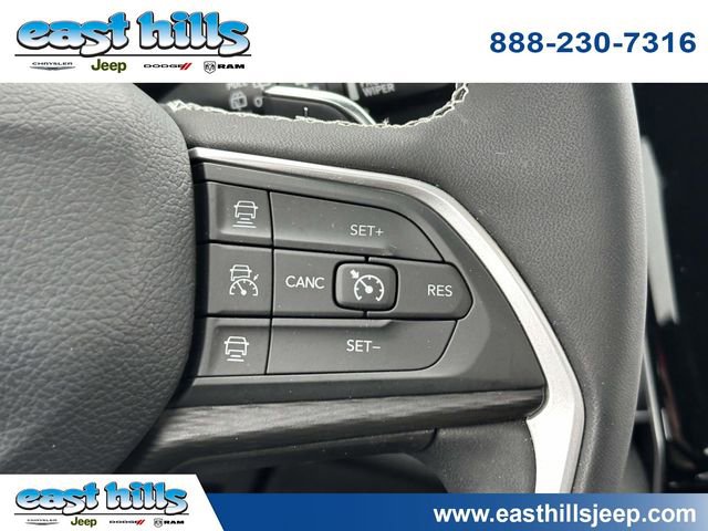 Certified 2023 Jeep Grand Cherokee L Laredo image 33