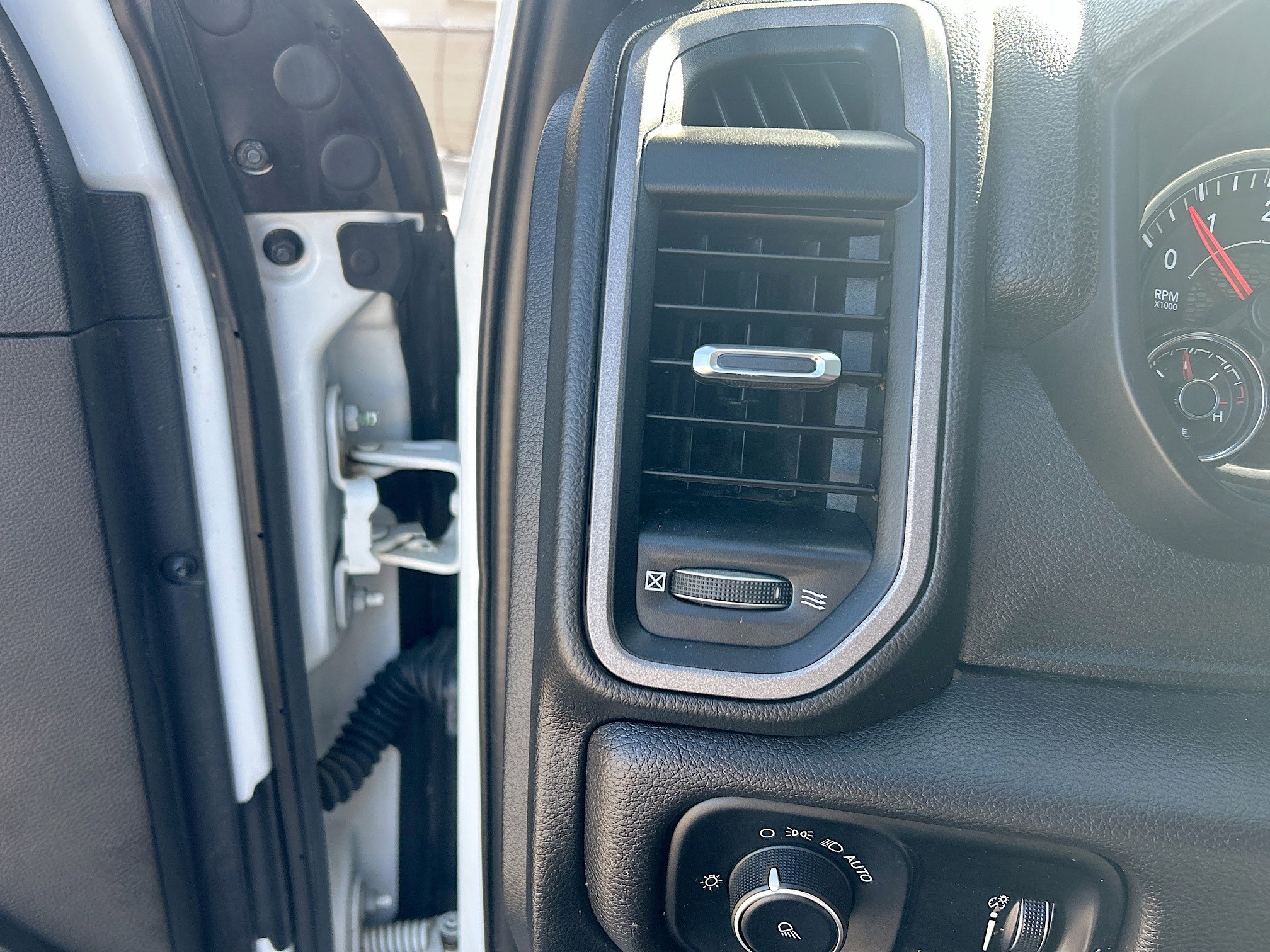 Used 2023 RAM 2500 Tradesman AWD/4WD image 10