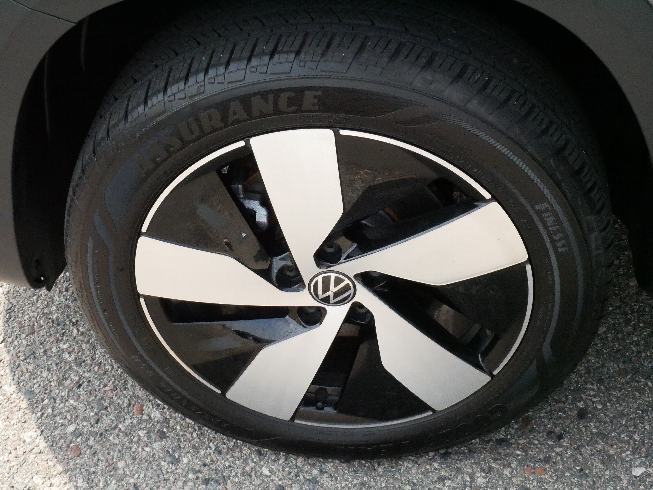 Certified 2024 Volkswagen Taos S AWD/4WD image 15