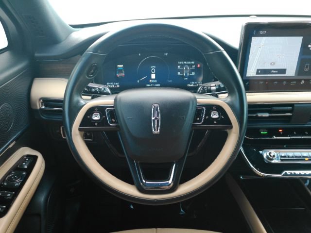 Used 2023 Lincoln Corsair Reserve AWD/4WD image 32