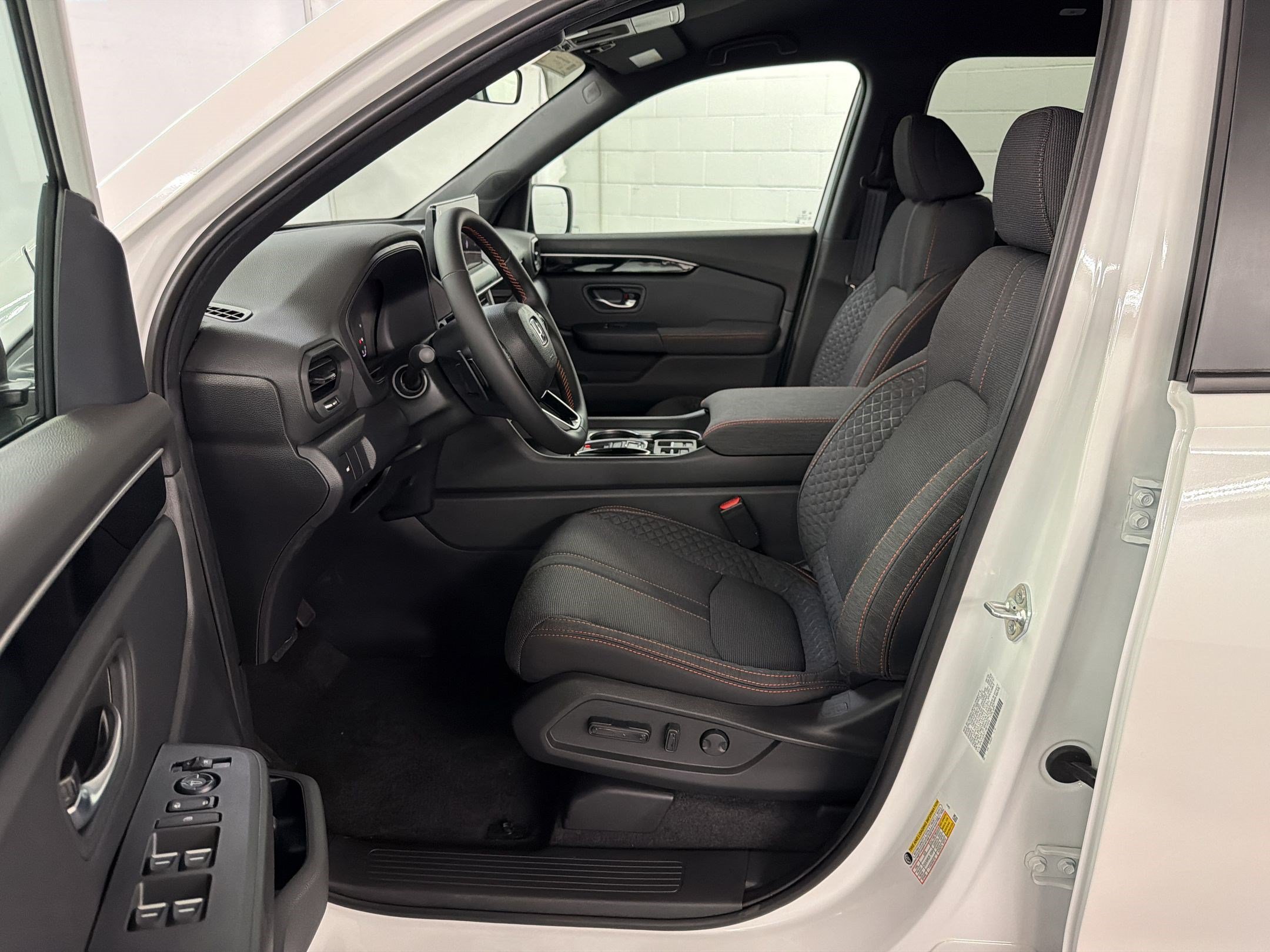 New 2026 Honda Pilot Sport image 5