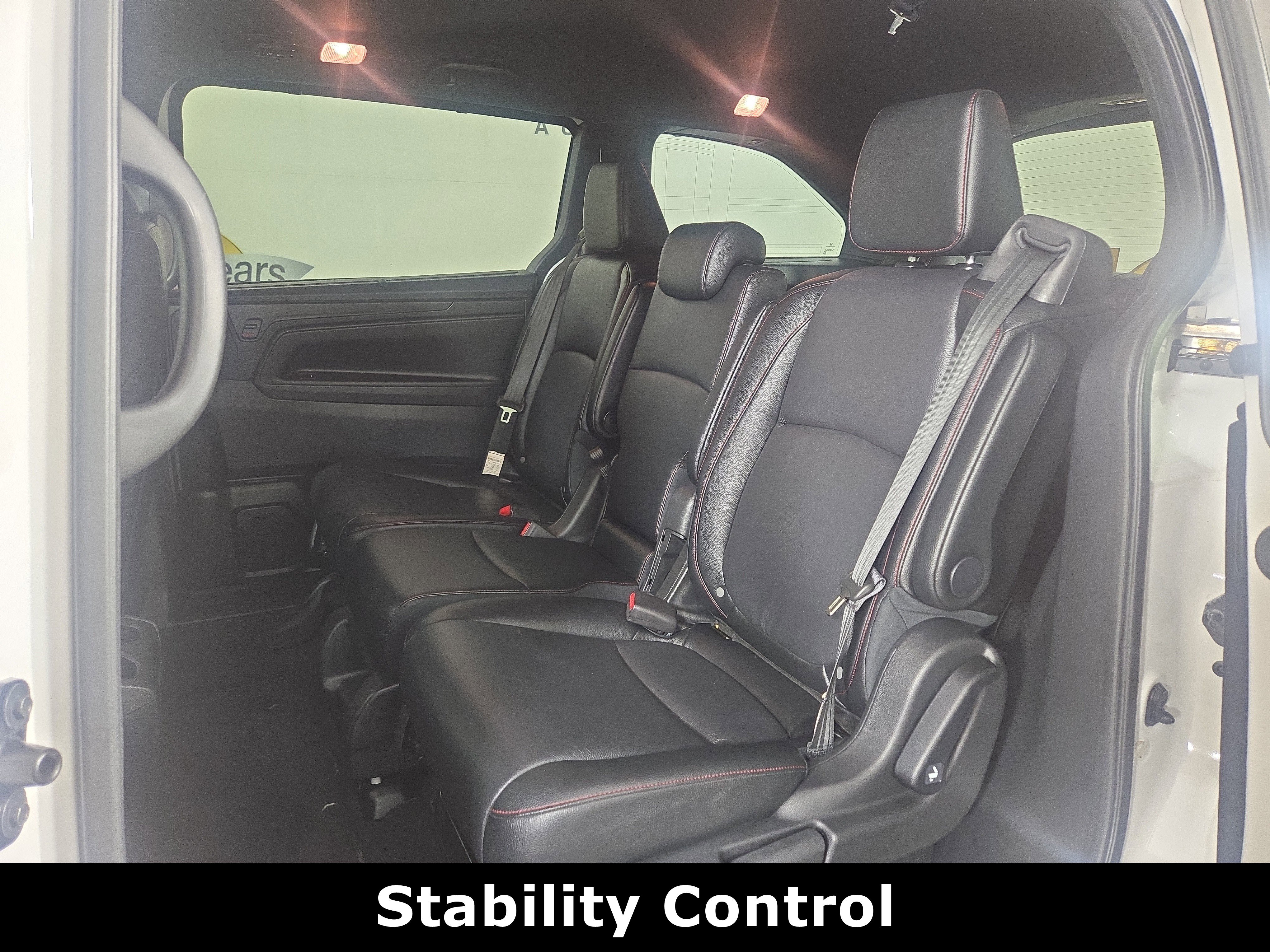 Used 2025 Honda Odyssey Sport-L image 12