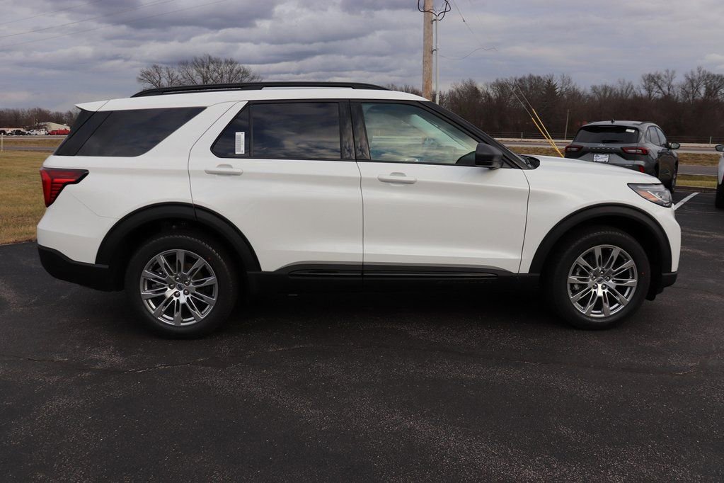 New 2026 Ford Explorer Active w/ Active Comfort Package image 15