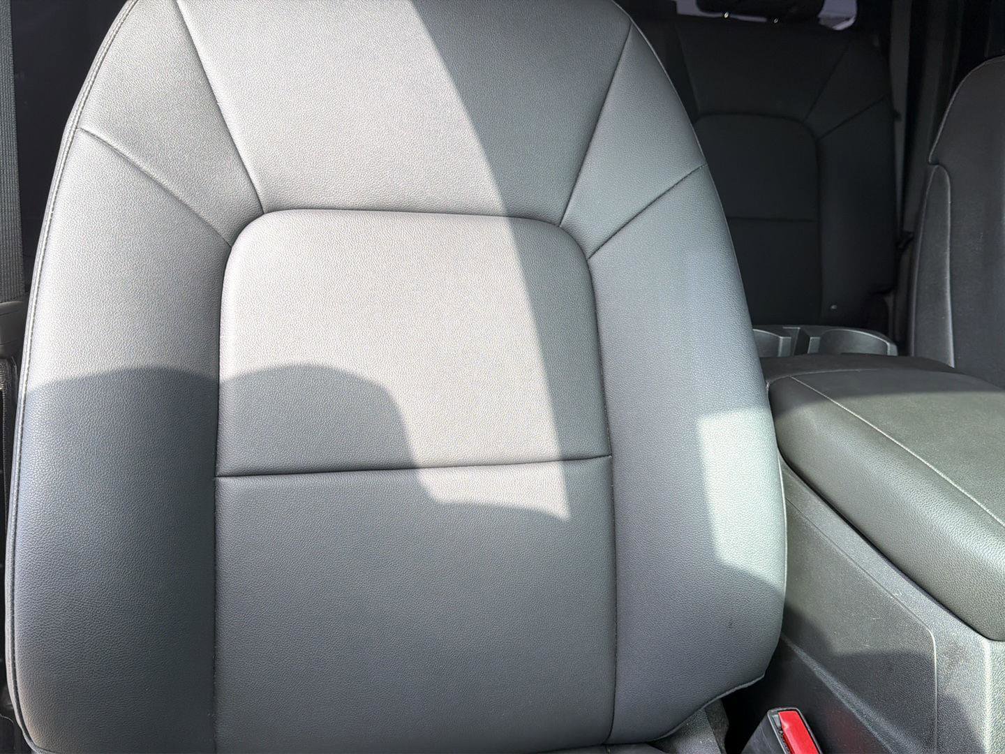 Used 2024 Chevrolet Colorado Trail Boss w/ Safety Package image 33