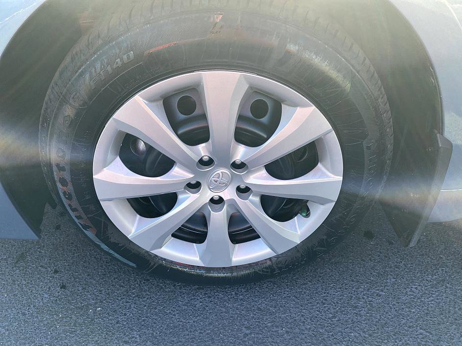 Certified 2025 Toyota Corolla LE image 12