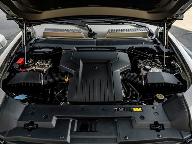 Certified 2025 Land Rover Defender 110 AWD/4WD image 40