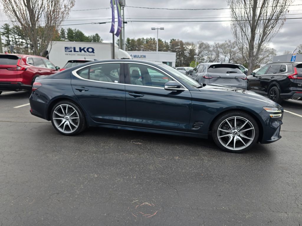 Used 2023 Genesis G70 2.0T RWD image 9