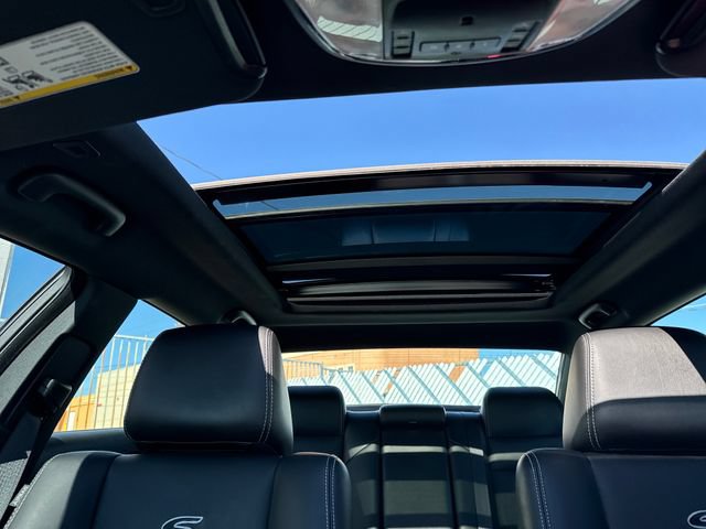 Used 2023 Chrysler 300 S w/ Comfort Group RWD image 21