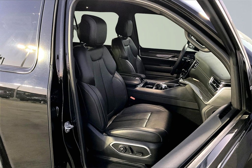 Used 2022 Jeep Wagoneer Series II image 8