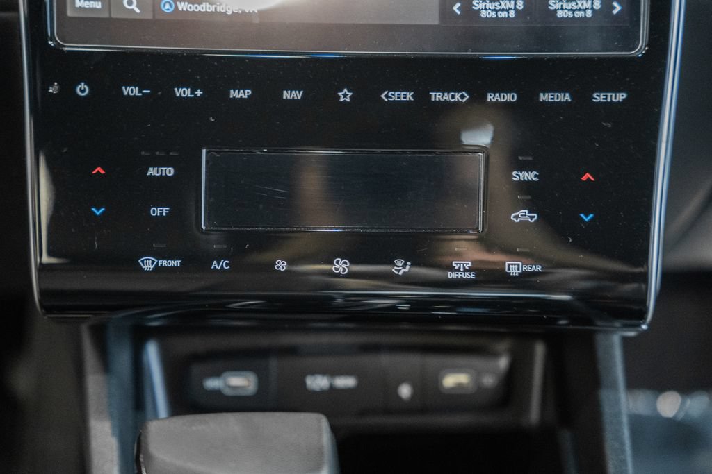 Used 2024 Hyundai Santa Cruz Night AWD/4WD image 25