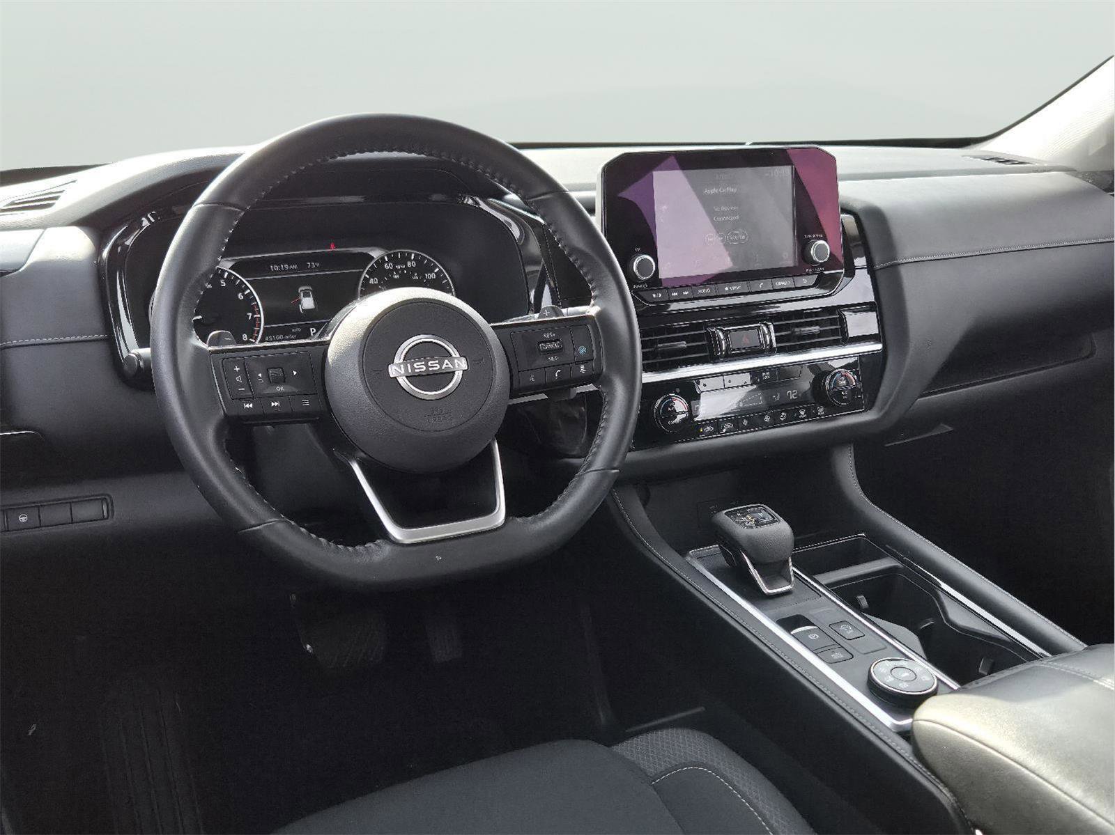 Used 2022 Nissan Pathfinder SV image 14