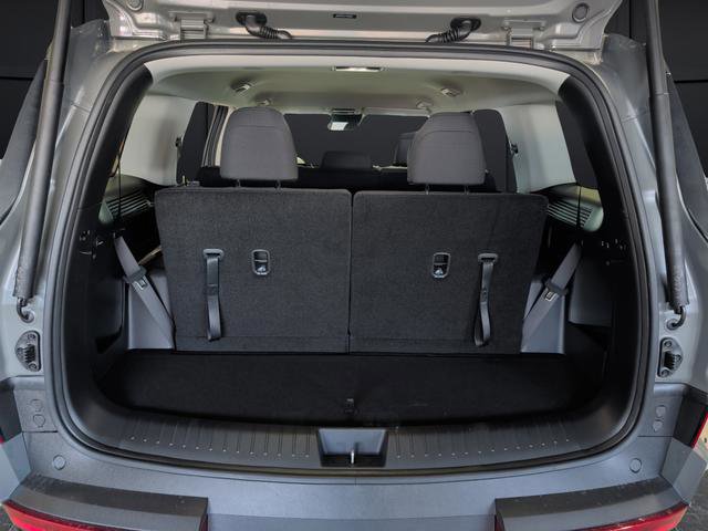 New 2026 Hyundai Santa Fe SE AWD/4WD image 12