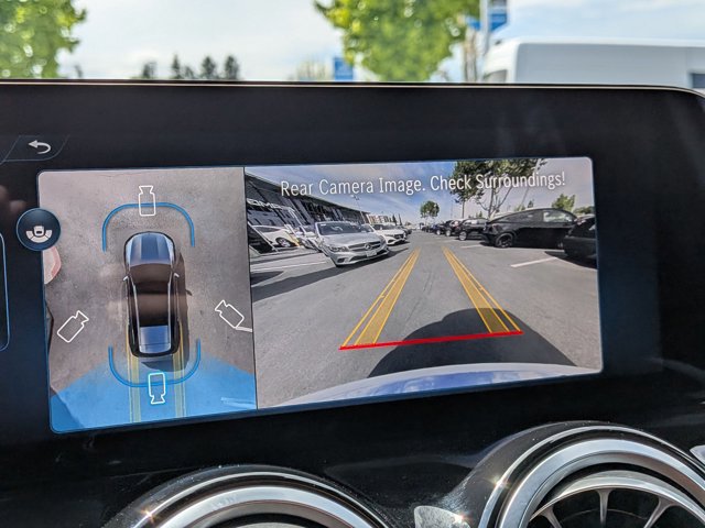 Used 2026 Mercedes-Benz GLB 250 4MATIC image 14