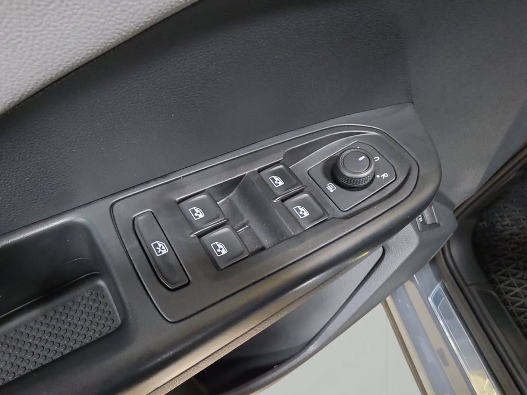 Used 2024 Volkswagen Taos SEL AWD/4WD image 14