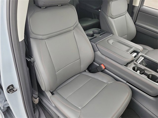 New 2025 Ford Expedition Max Active image 18