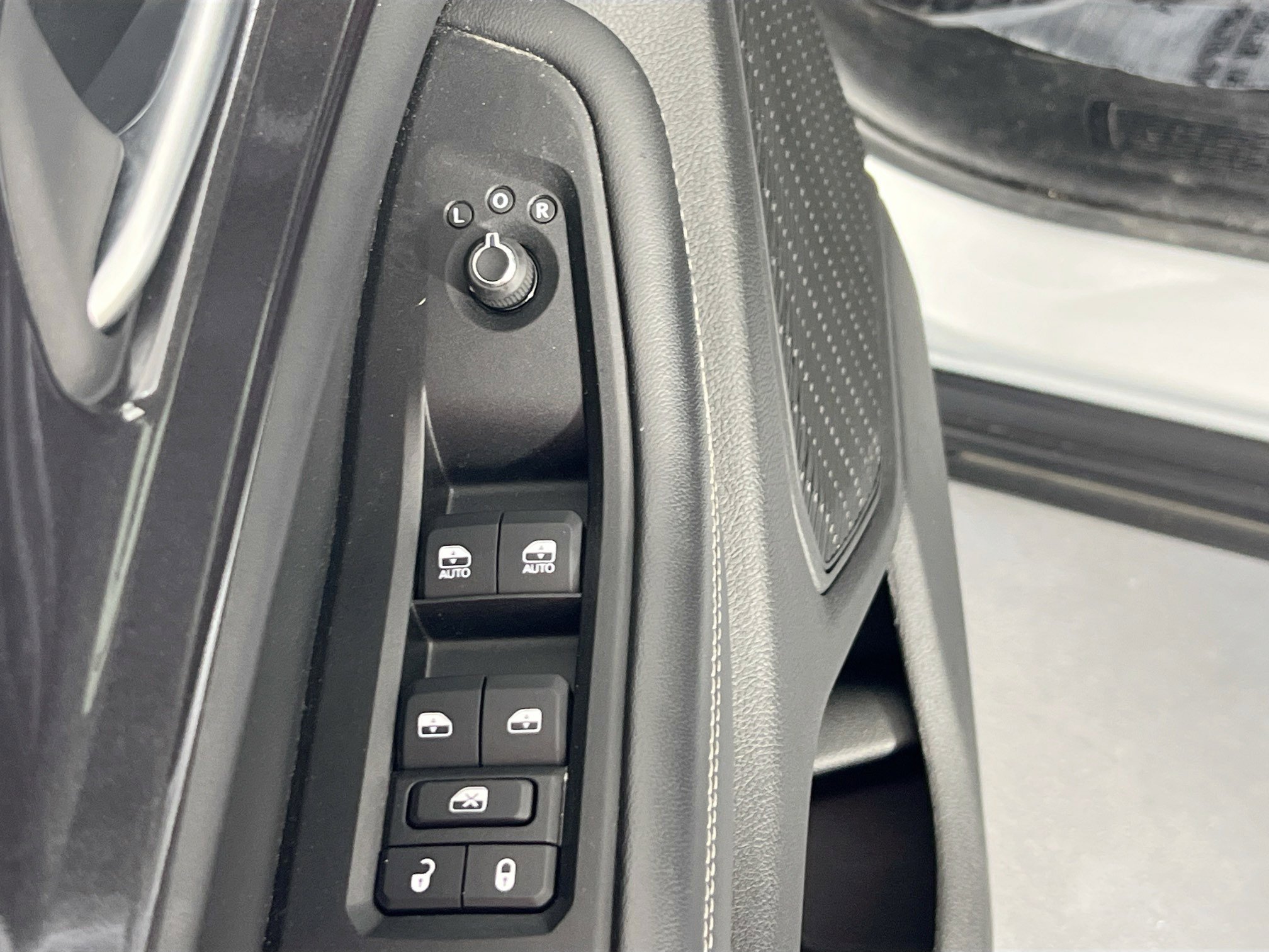 Used 2023 Jeep Grand Cherokee L Laredo AWD/4WD image 16
