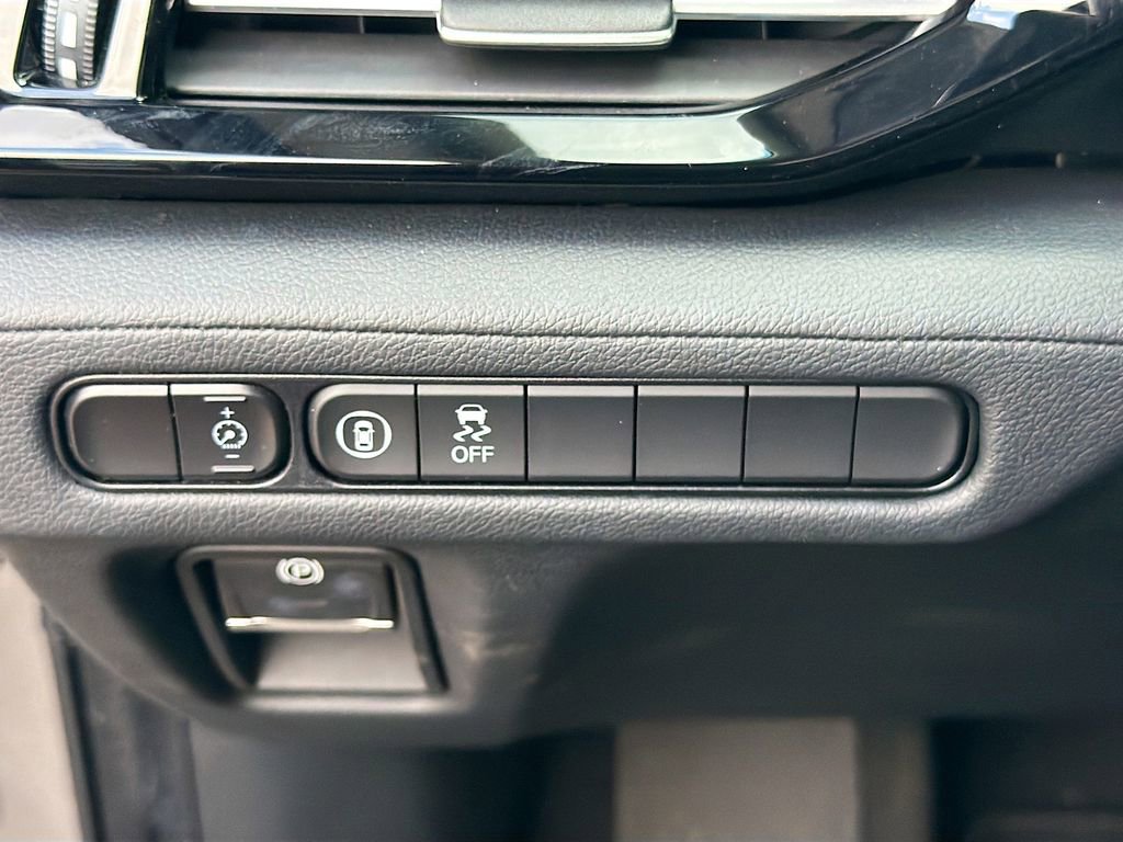 Used 2023 Acura MDX FWD image 34
