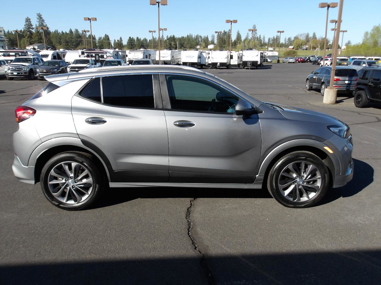 Used 2023 Buick Encore GX Select w/ Sport Touring Package FWD image 6