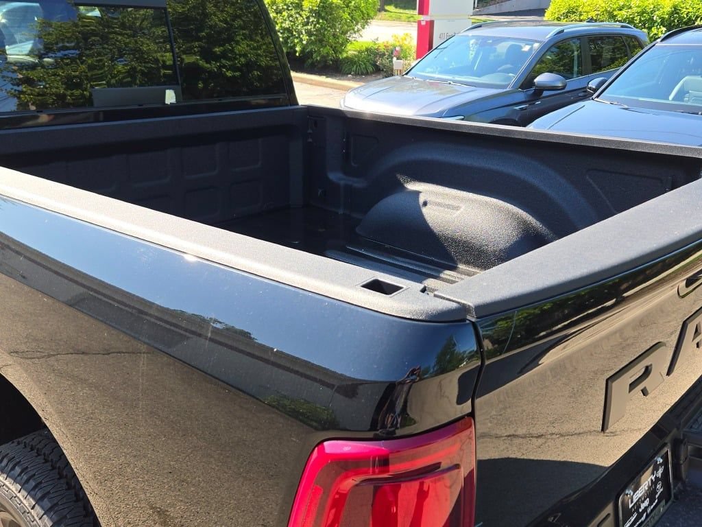 New 2026 RAM 2500 Laramie AWD/4WD image 28
