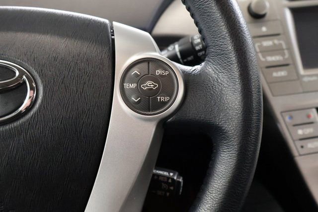 Used 2015 Toyota Prius Five image 18