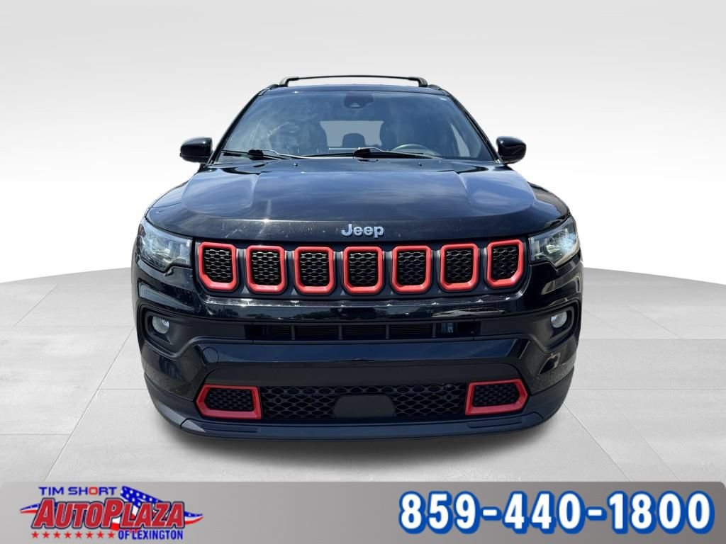 Used 2024 Jeep Compass Latitude AWD/4WD image 7