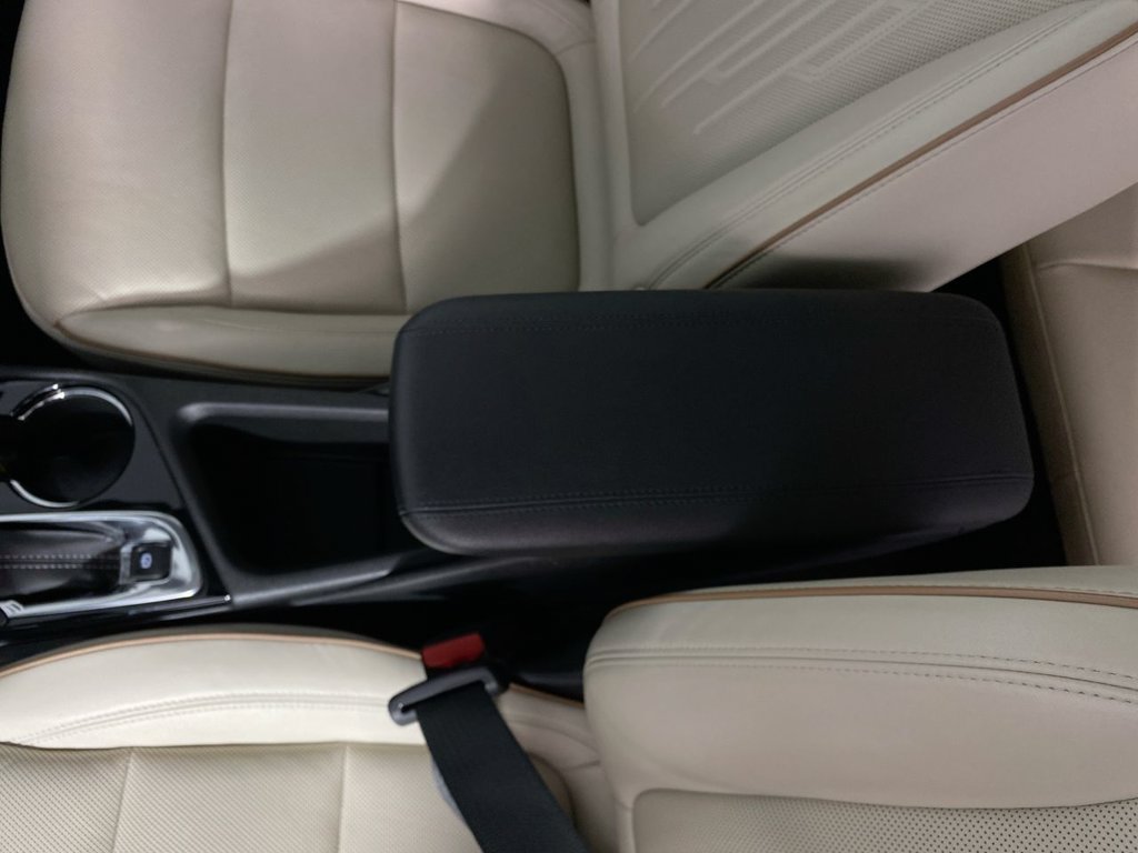Used 2024 Buick Encore GX Avenir w/ Avenir Convenience Package AWD/4WD image 20