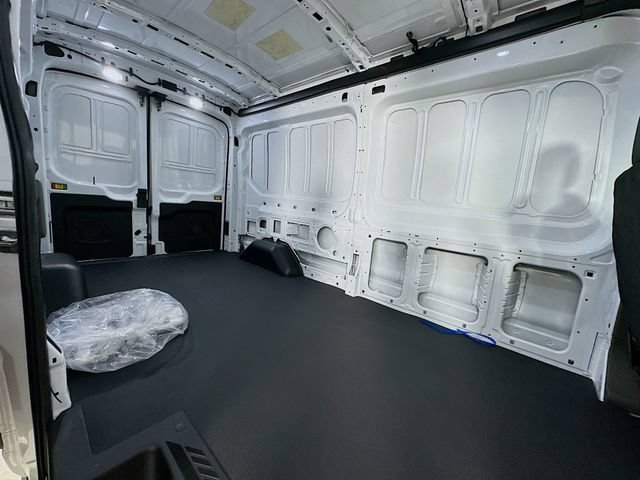 New 2026 Ford Transit 250 148 Medium Roof Extended AWD image 23