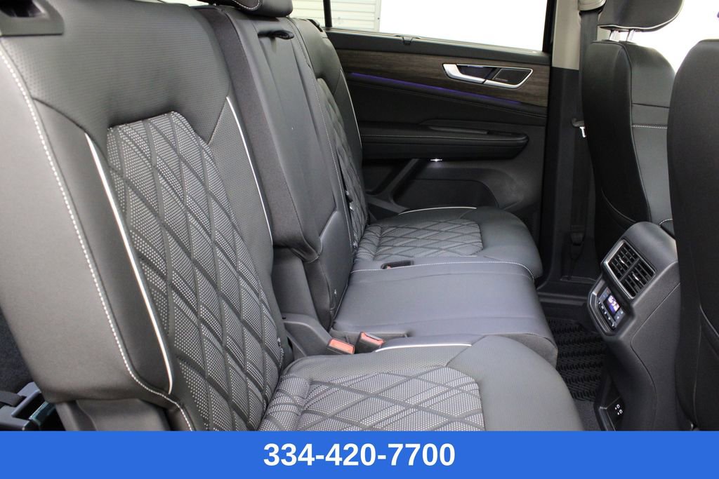 New 2025 Volkswagen Atlas SEL Premium R-Line image 18