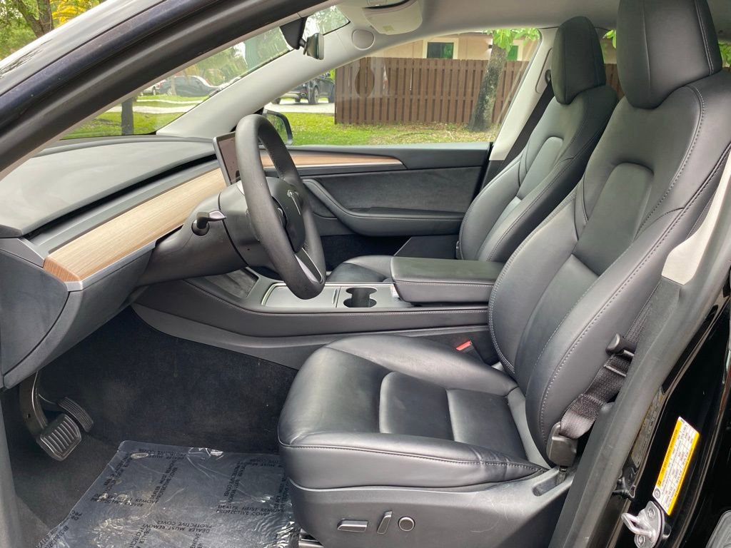 Used 2023 Tesla Model Y 2WD image 33