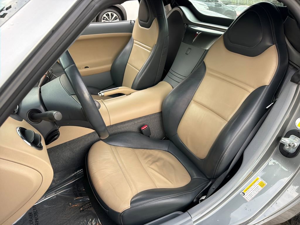Used 2006 Pontiac Solstice Convertible w/ Premium Package RWD image 25