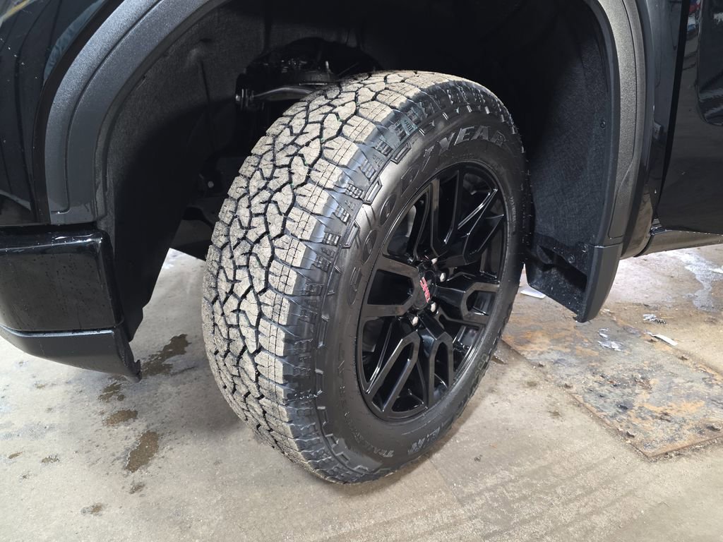 New 2026 GMC Sierra 1500 Elevation image 31